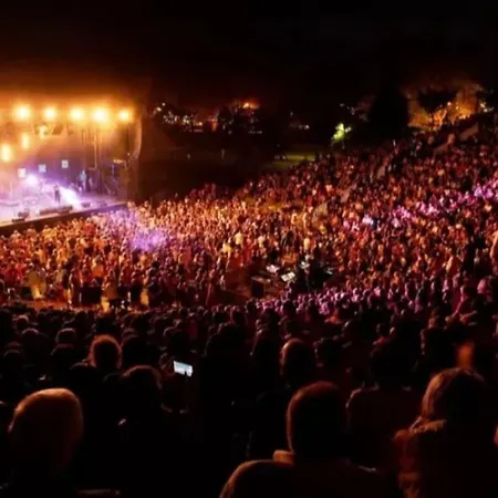 Superbe Avec Terrasse Sur Les Toits Appartamento *